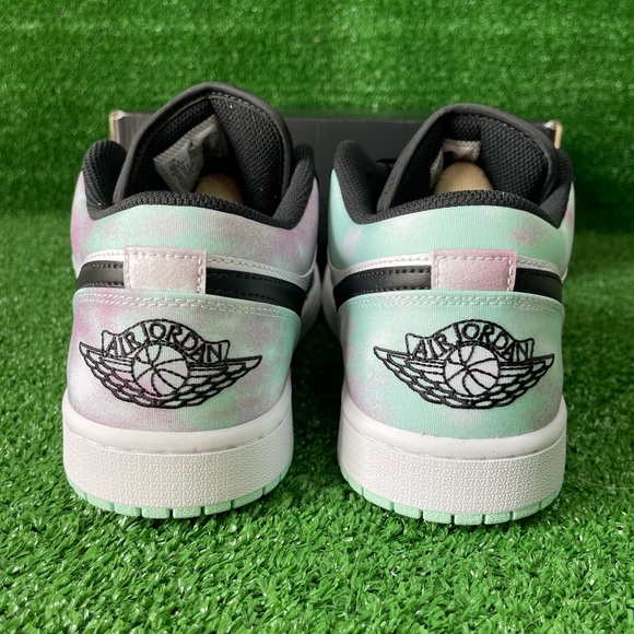 Jordan 1 main image 4